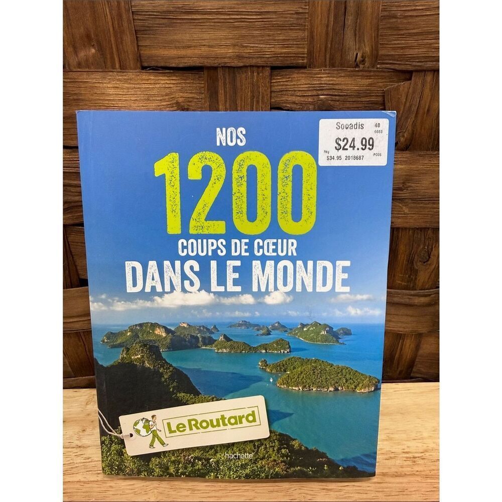 Hachette Blue Travel Guide "1200 Coups de Coeur Dans le Monde"